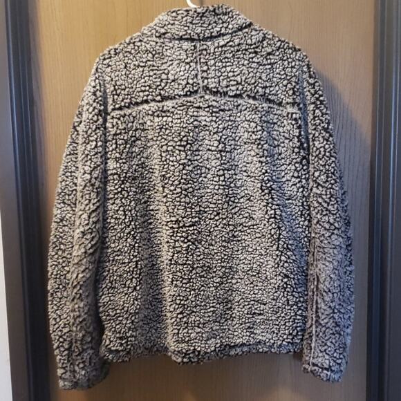 Thread and Supply Wubby Sweater - Picture 6 of 9